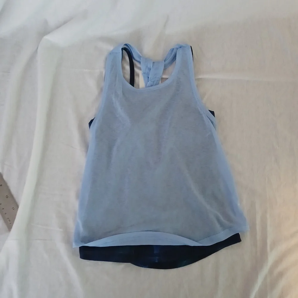 all in motion‎ kids athletic top size XS(4/5)